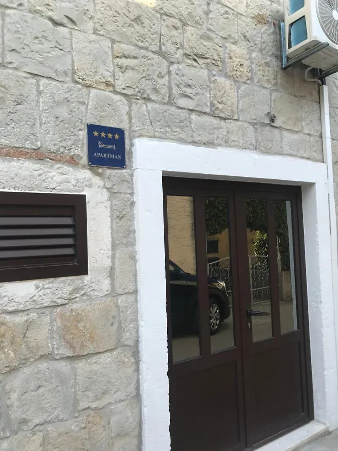 Apartment Ana Kastela 0*,