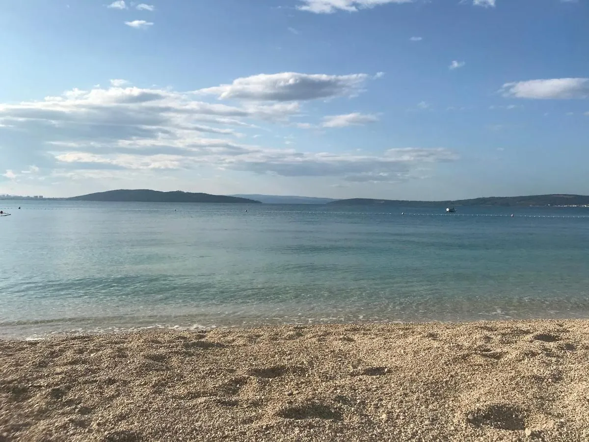 Apartment Ana Kastela 0*,  Croatia